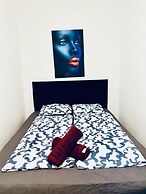 Comfy 3BR Apt for Groups Near Park