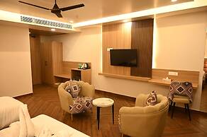 The Regal Crown By Ritya Hotels