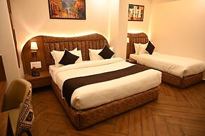 The Regal Crown By Ritya Hotels