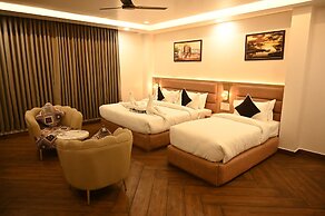 The Regal Crown By Ritya Hotels