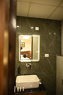 The Regal Crown By Ritya Hotels