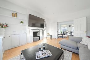 Hyde Park 3BR Retreat by Marble Arch