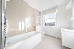 Hyde Park 3BR Retreat by Marble Arch
