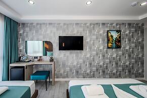 Cosinüs Airport Hotel