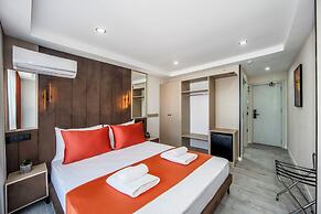 Cosinüs Airport Hotel
