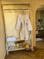 Nasser Palace Suites & Spa
