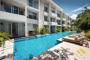 NHOA 111A 2BR Condo Pool access