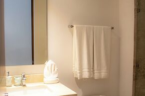 NHOA 111C Lux 1BRPool access Aldea Zama