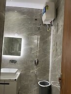 Royal Vista Hotel By Divud Ecom