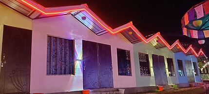 Red Leaf Resort & Cafe