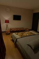 Red Leaf Resort & Cafe