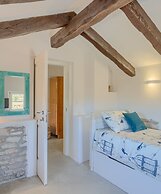 Spacious Country Villa With Private Pool