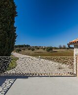 Spacious Country Villa With Private Pool