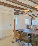 Spacious Country Villa With Private Pool