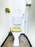 2BR Apartment for 5 Near Stadthalle