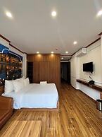 Azen Lakeside Apartment & Hotel
