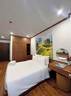 Azen Lakeside Apartment & Hotel