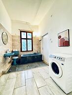 Modern Studio Close to Stadthalle