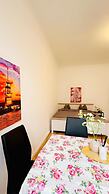 Modern Studio Close to Stadthalle