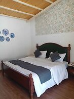 NAINA LODGE
