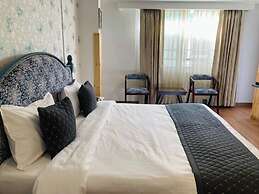 NAINA LODGE