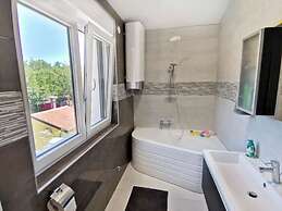 Two-storey House With Pool in Štrika