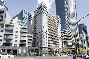 Spacious 3-bed Apartment in Melbourne CBD