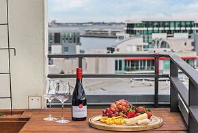 City Meets The Sea Melbourne Penthouse