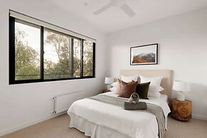 Banksia Luxury Home With Views