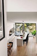 Banksia Luxury Home With Views