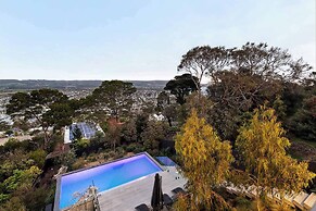 Banksia Luxury Home With Views