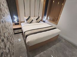 Hotel Saffron Grand Thane