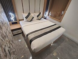 Hotel Saffron Grand Thane