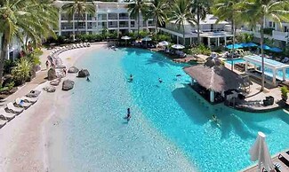 Peppers Palm Cove Luxury
