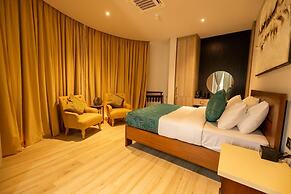 BON Hotel Five Seasons Palm Resort