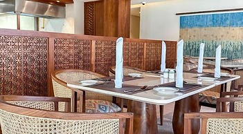 Sost Serena Hotel