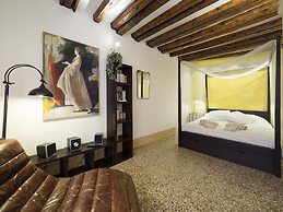 Ca Teatro by Wonderful Italy