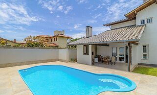 House w/ Pool and BBQ in Jurere - Rom0591