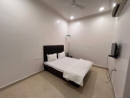 Hotel Golden Leaf
