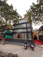 Hotel Golden Leaf