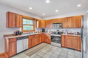 Mountain Retreat With River Views Near Sunday River and Year-round Adv