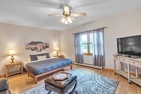 Mountain Retreat With River Views Near Sunday River and Year-round Adv