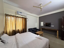 THE GRAND SERENITY HOTEL