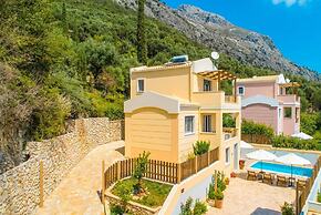 Villa Sequoia Yellow
