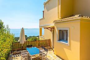 Villa Sequoia Yellow
