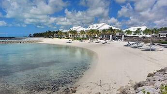 Bahamas Dream - Beach Luxury Vacation