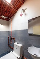 Underground Hostel By Bilwa Estate