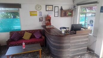 Hotel Aviral Ganga