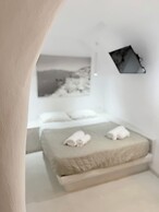 Fira Heart Studios
