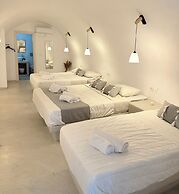 Fira Heart Studios